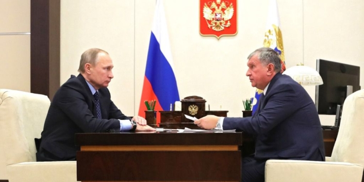 Igor Sechin vende la operación en Venezuela al gobierno de Putin / Foto: Rosneft