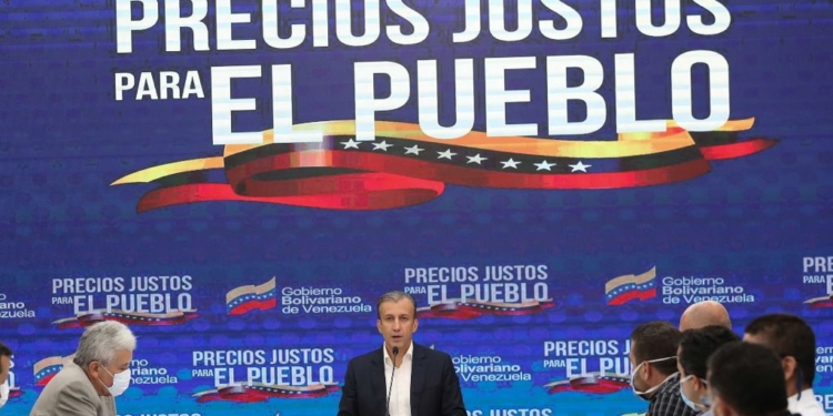 Tareck El Aissami aparece como el pragmático de la economía / Foto: PSUV