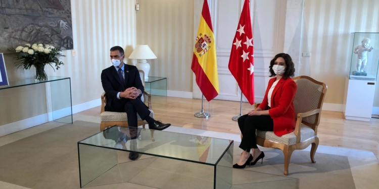 La reunión entre Sánchez y Díaz Ayuso parece anunciar alguna forma de tregua / Foto: Moncloa