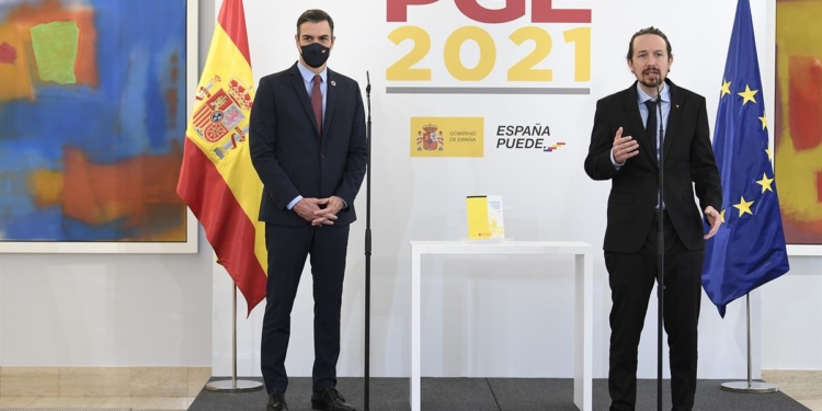 Con sus gestos Pablo Iglesias ha pretendido marcar diferencias con el PSOE / Foto: Moncloa