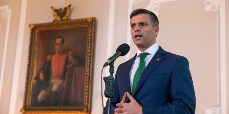 Leopoldo López defiende la continuidad administrativa de la Asamblea Nacional de 2015 / Foto: CCN