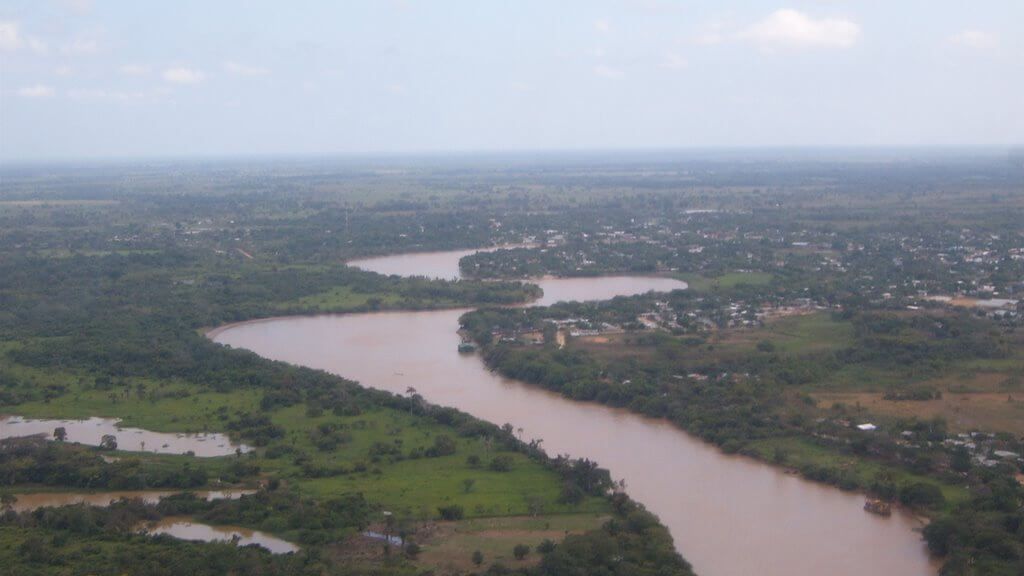 El río Arauca es el paso que usan muchos de los venezolanos que huyen de los conflictos en Apure / Foto: WC