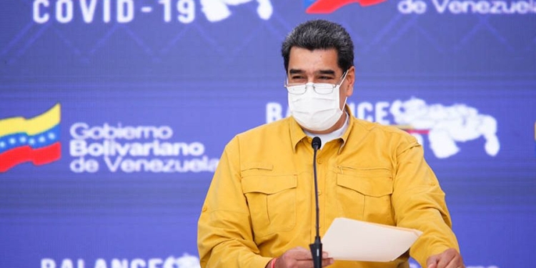 Maduro agradece al Banco Central que haya conseguido fondos para las vacunas / Foto: PrensaVE