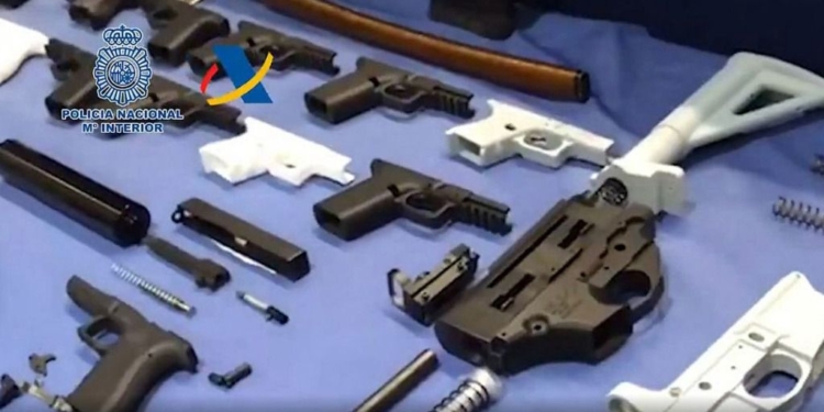 Estas son algunas de las armas confiscadas al exmilitar / Foto: Policía Nacional