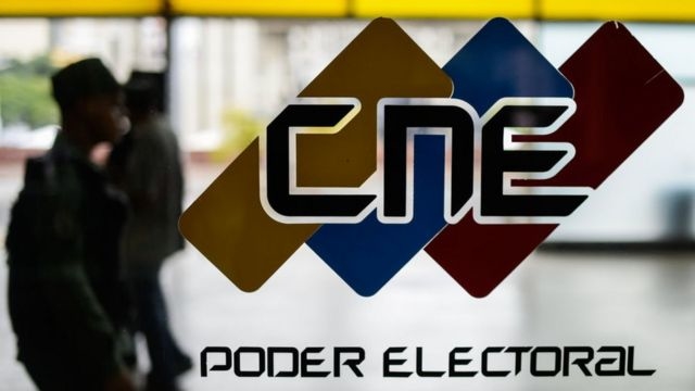 El CNE acusa a VTV de parcializarse a favor del PSUV.