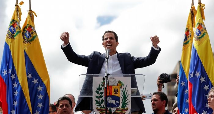 Guaidó dice estar listo para un acuerdo con Maduro.