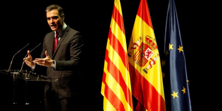 El presidente del Gobierno, Pedro Sánchez, pronuncia en el Teatre del Liceu de Barcelona la conferencia "Reencuentro: un proyecto de futuro para toda España".