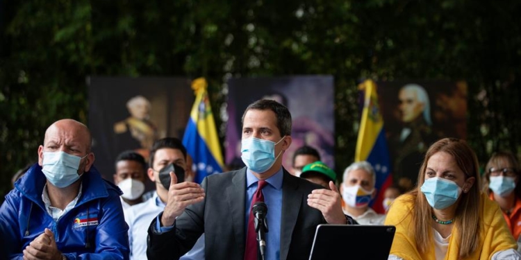 Una imagen de Juan Guaidó durante una rueda de prensa a finales de junio en Caracas.