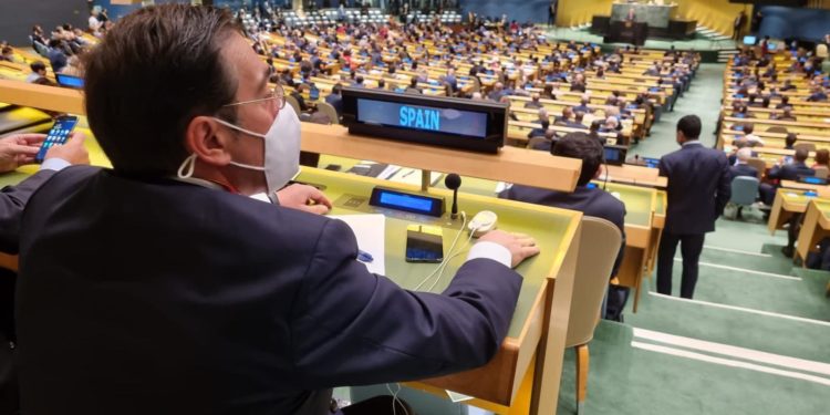 El ministro de Exteriores español, José Manuel Albares, en una imagen del 21 de septiembre mientras representaba a su país en la apertura de la 76.° sesión de la Asamblea General de Naciones Unidas / @jmalbares.