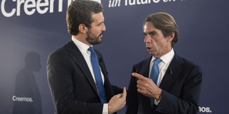 Pablo Casado, y José María Aznar en el marco de la Convención Nacional del PP / María José López Europa Press.