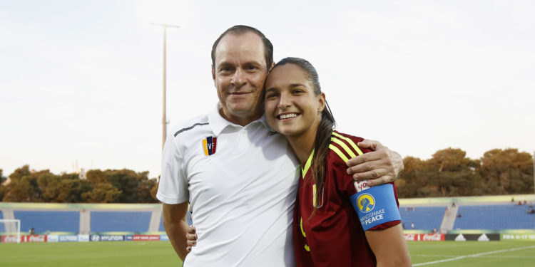 AMMAN, JORDAN - OCTOBER 12: Head Coach Kenneth Zseremeta (L) and Deyna Castellanos celebrate after winning the FIFA U-17 Women's World Cup Quarter Final match between Mexico and Venezuela at Amman International Stadium on October 12, 2016 in Amman, Jordan.  (Photo by Boris Streubel - FIFA/FIFA via Getty Images)