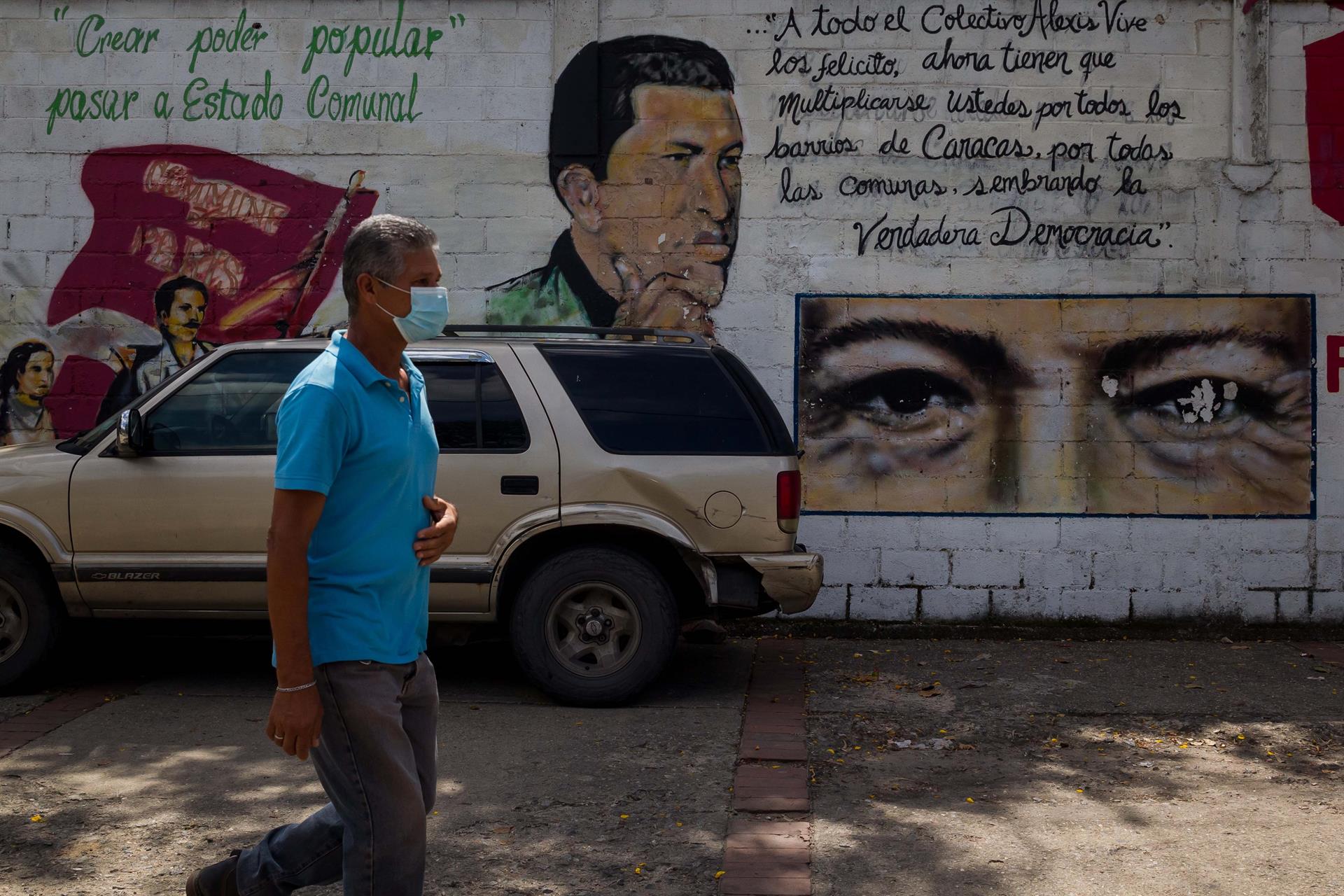 Chavismo hace campaña con la figura Hugo Chávez