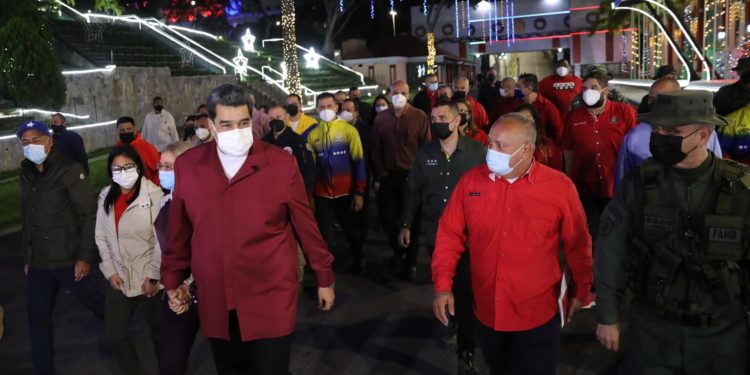 Maduro pide respetar los resultados electorales en Venezuela