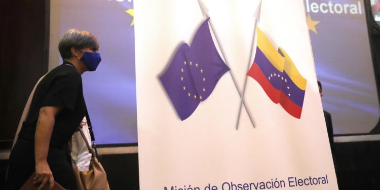 La misión de la UE continúa labores de observación postelectoral en Venezuela