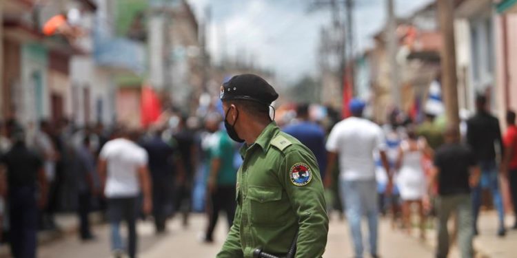 El régimen cubano vuelve a desplegar su temido escuadrón de boinas negras para atajar las protestas
