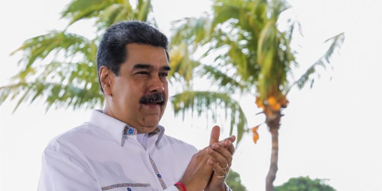 "Soy parte de los mochileros": Maduro anuncia que tomará 15 días de vacaciones (+video)