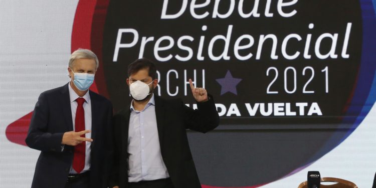 En Chile los extremos buscan el centro para ganar las elecciones presidenciales