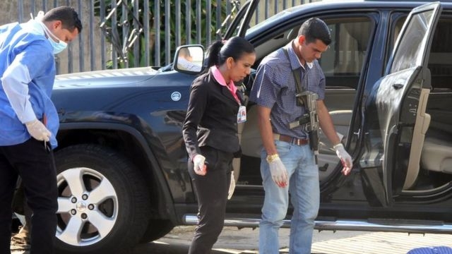 Muere en un enfrentamiento con la Policía el principal sospechoso del asesinato de una mujer y su hija de seis años