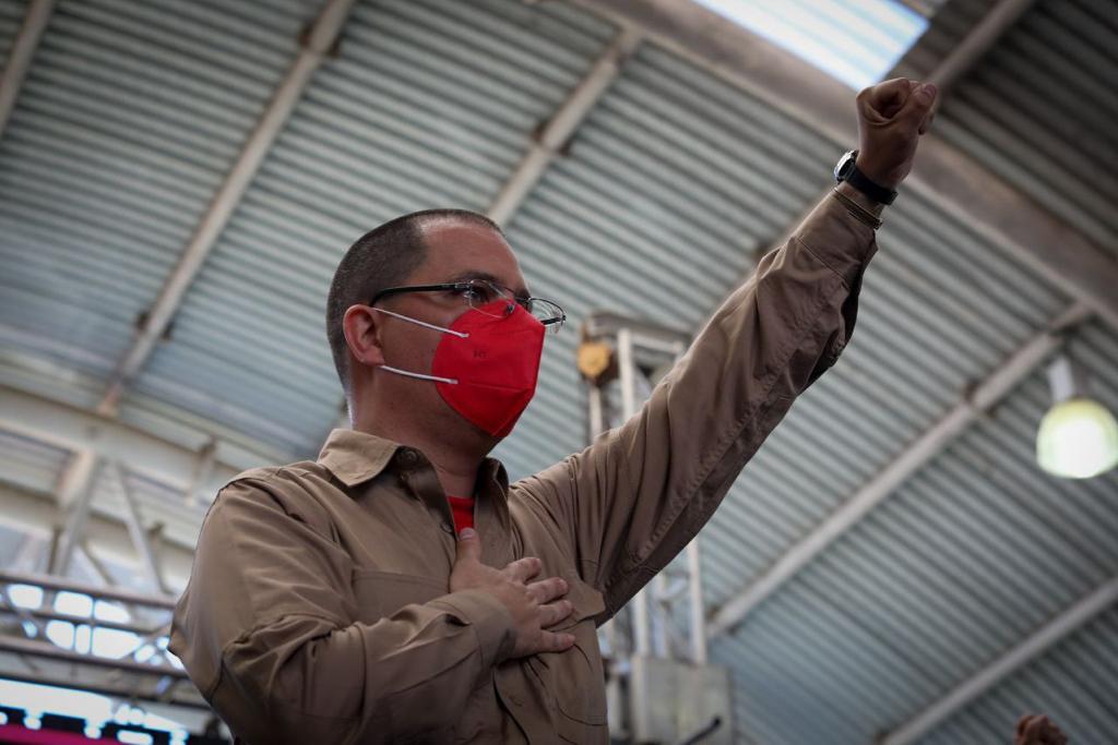 Excanciller Arreaza será candidato para comicios en el estado de Hugo Chávez