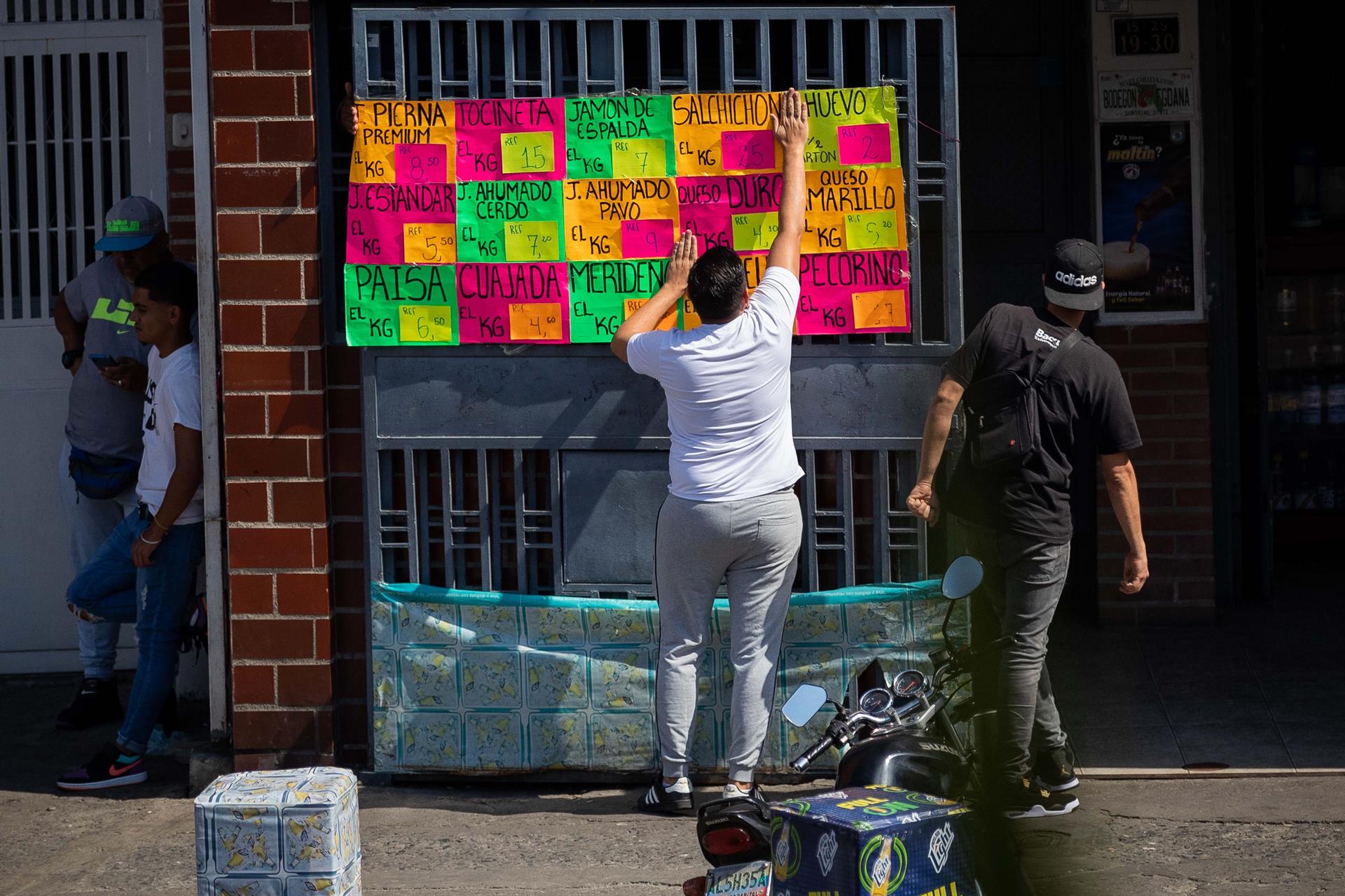 Las huellas de la hiperinflación siguen pisando a los venezolanos