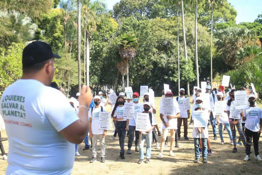 Gobierno venezolano juramenta a 500 brigadistas contra el cambio climático