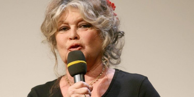 Nueva polémica de Brigitte Bardot por su rechazo a la vacuna de la Covid-19