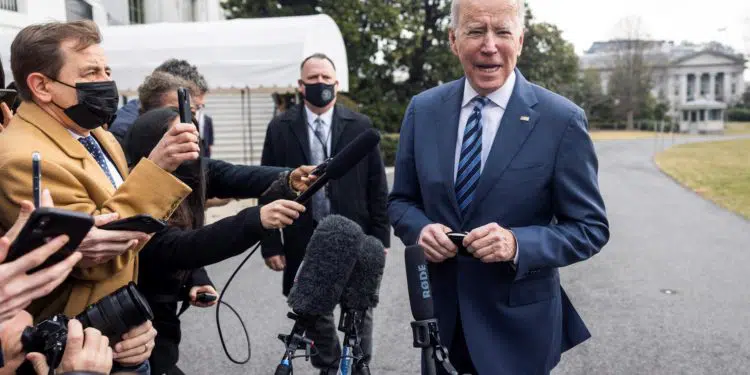 Biden cree que la invasión rusa de Ucrania se puede producir en "días"