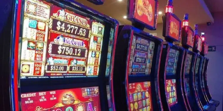 En video: Tragos y apuestas, así es un día cualquiera en el casino del Hotel Tamanaco