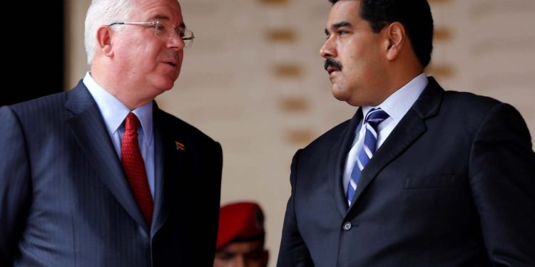 El chavismo en su laberinto: La guerra de Rafael Ramírez contra Nicolás Maduro