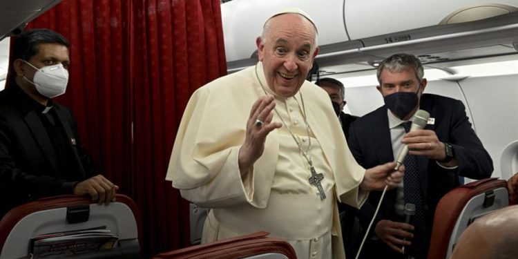 El Papa dice que "todos somos culpables" de la guerra en Ucrania y evita nuevamente condenar a Putin
