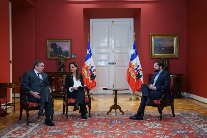 Boric se reúne con embajador chileno en Venezuela tras llamado a consultas