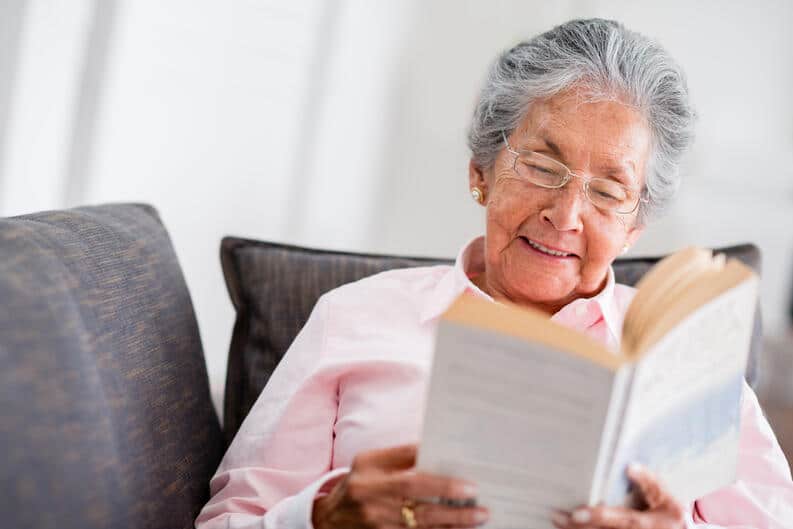 La lectura, hábito recomendado para prevenir el alzhéimer