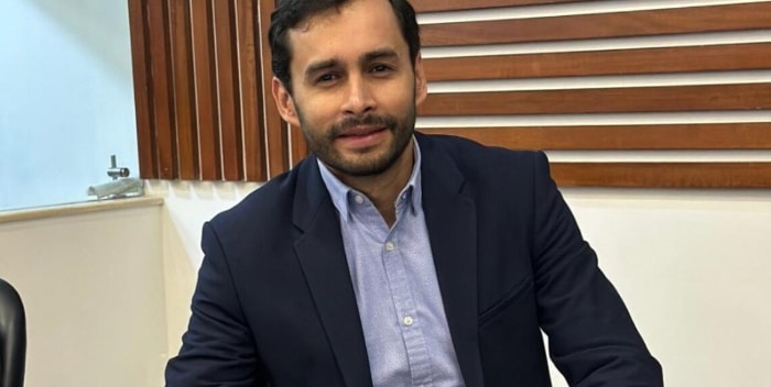 Impiden ingreso del congresista colombiano José Jaime Uscátegui a Venezuela: Denuncian que está “incomunicado”