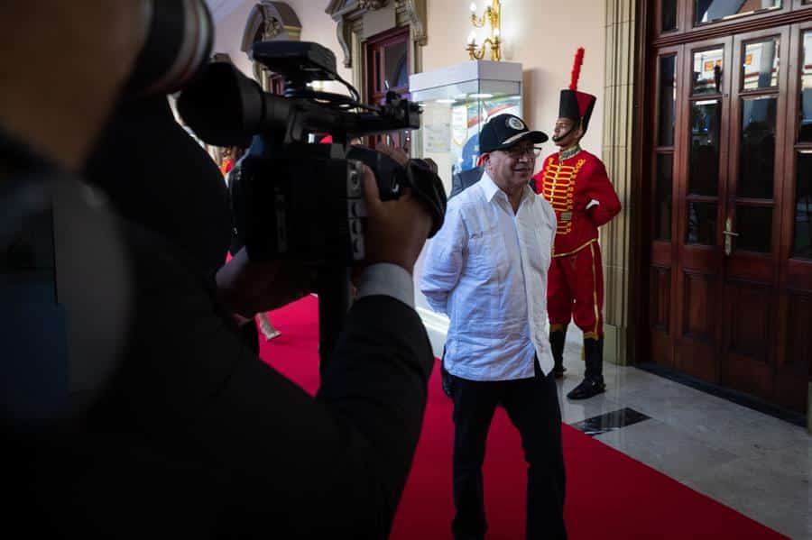 Gustavo Petro se reunió con sectores de la oposición venezolana