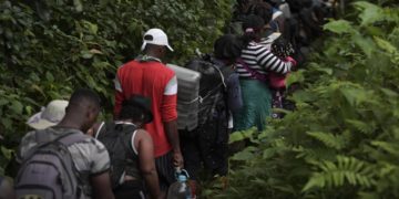 Human Rights Watch insta a países latinoamericanos a proteger a los migrantes