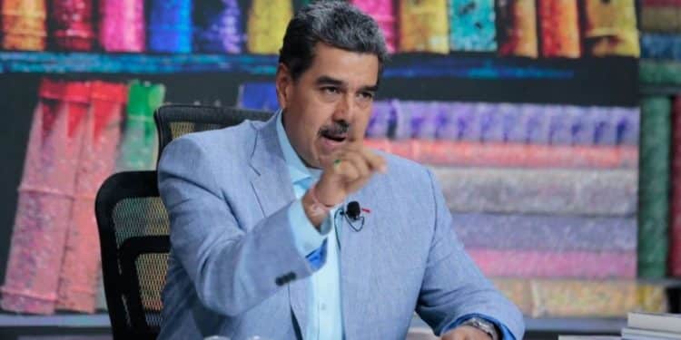 Maduro critica a María Corina y Edmundo González