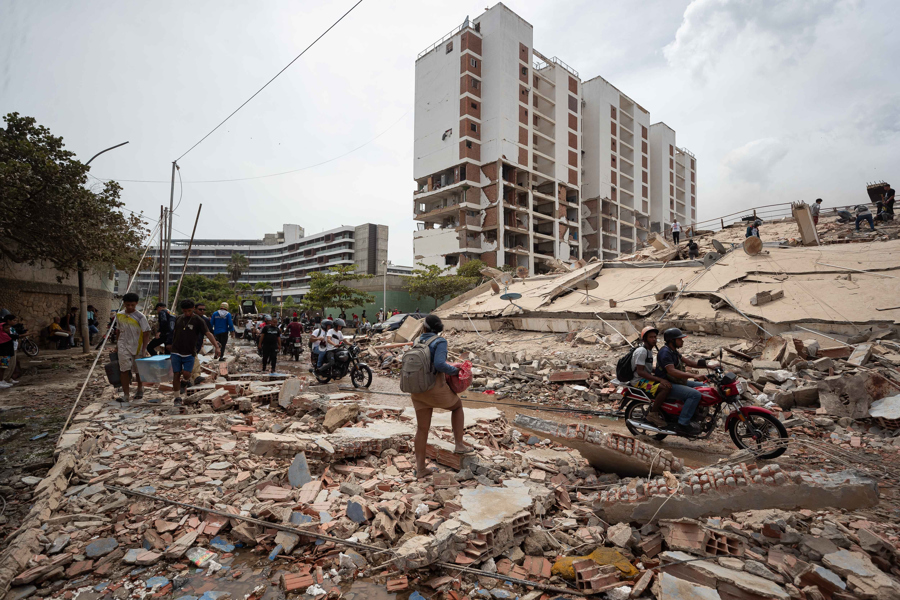 Más de 100 edificios colapsados en La Guaira, es el estado con mayor afectación por terremotos